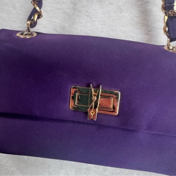 Love Moschino Satin Chain Strap Clothespin Turn Lock Shoulder Bag Purple Gold - Picture 5 of 16